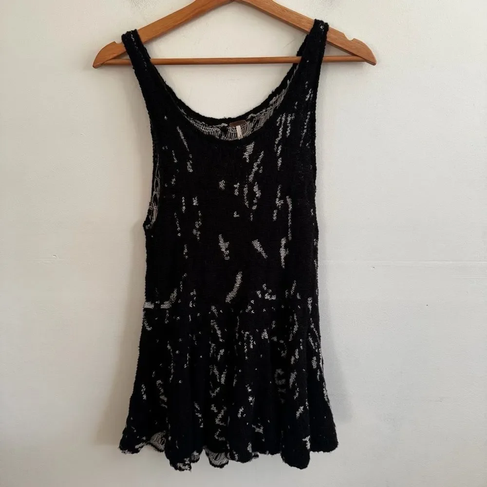 Free People side by side knit peplum tank top size Small Black White Festival